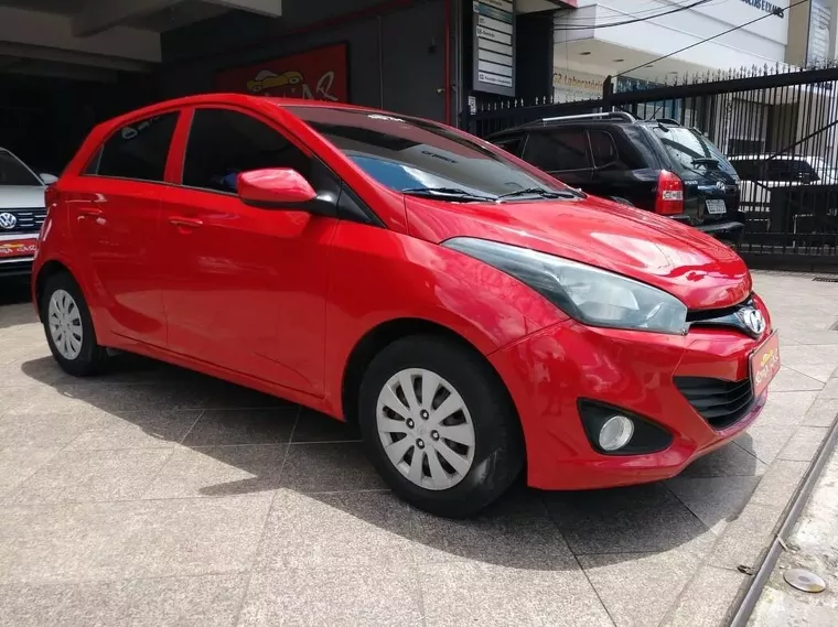 Hyundai HB20 Vermelho 3