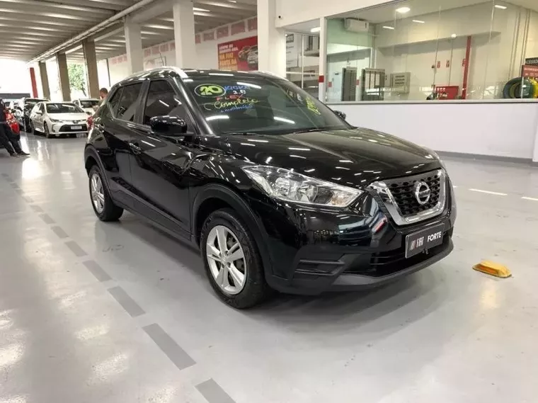 Nissan Kicks Preto 1