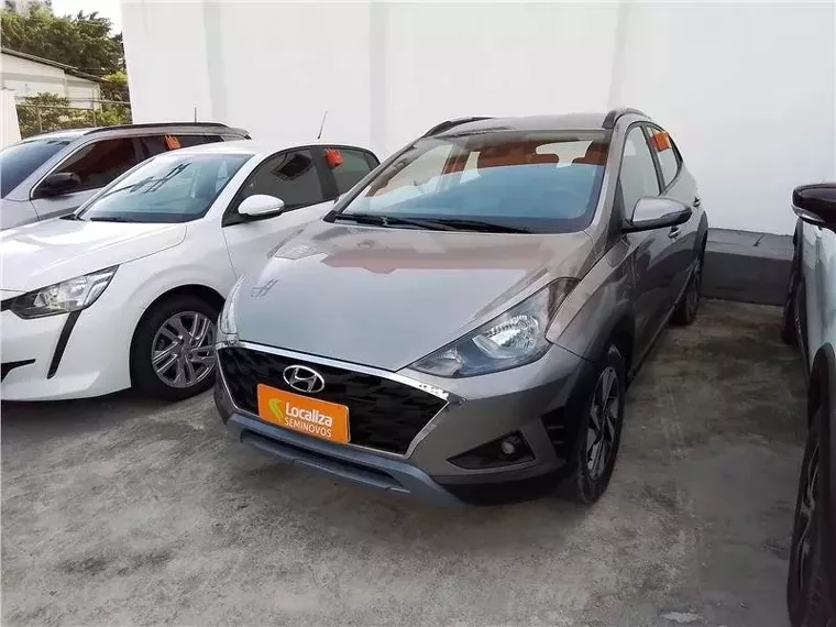 Hyundai HB20X Prata 7