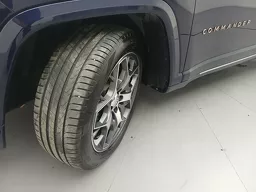 Jeep Commander