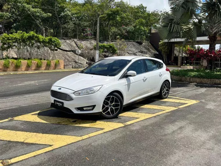 Ford Focus Branco 3