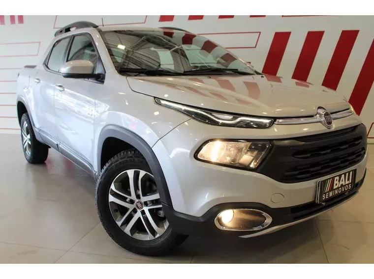 Fiat Toro Prata 12