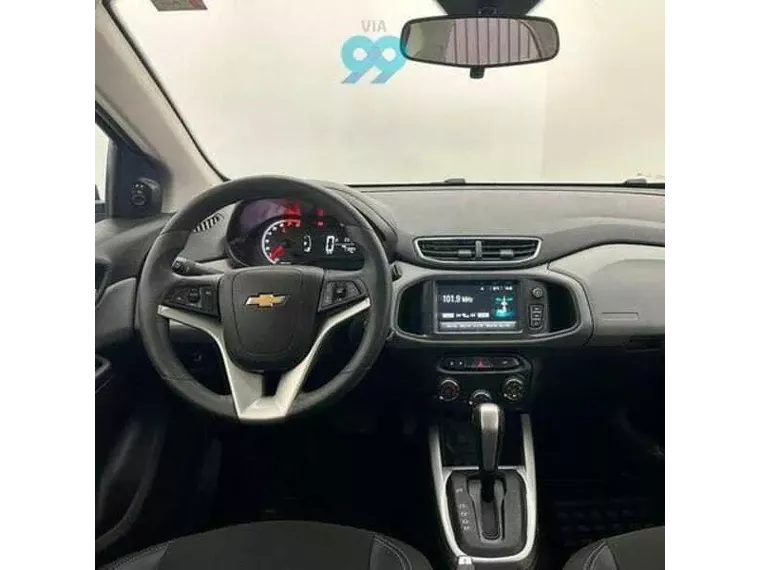 Chevrolet Onix Cinza 9