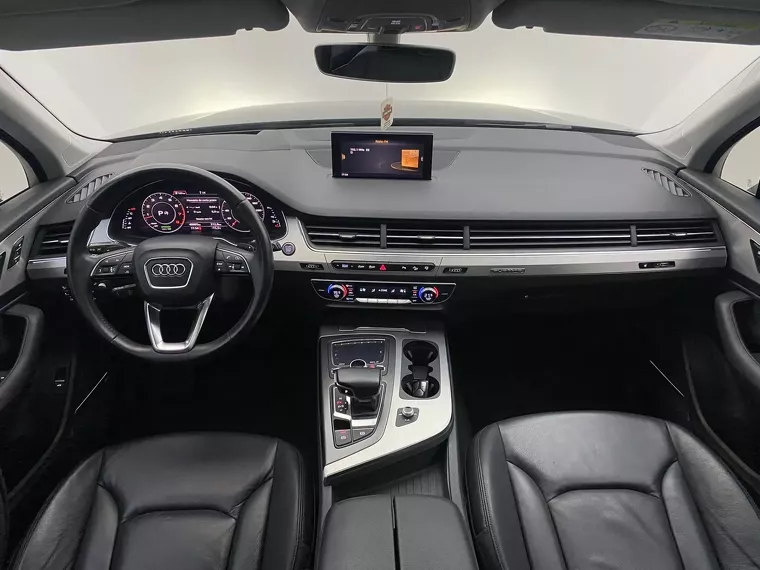 Audi Q7 Cinza 3