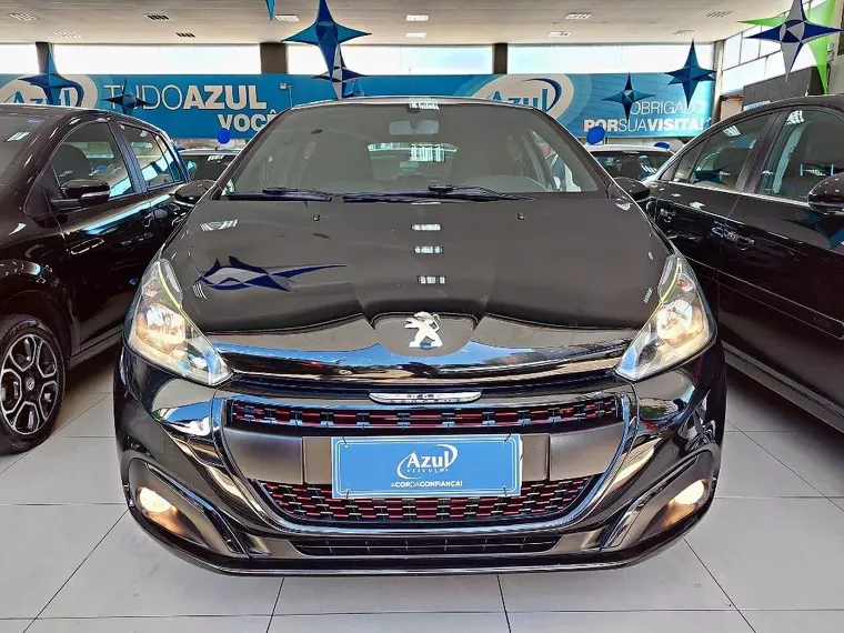 Peugeot 208 Preto 4