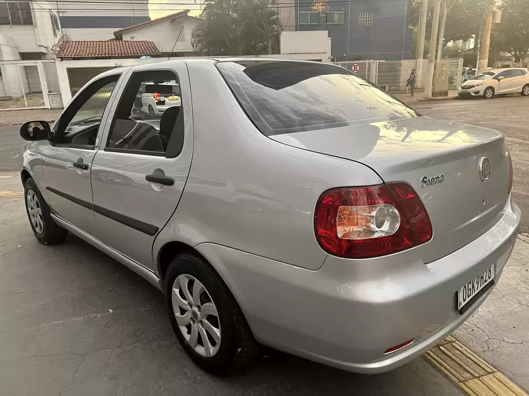 Fiat Siena Prata 12