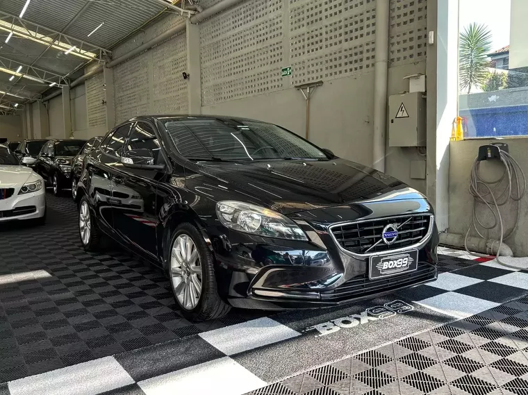 Volvo V40 Preto 2