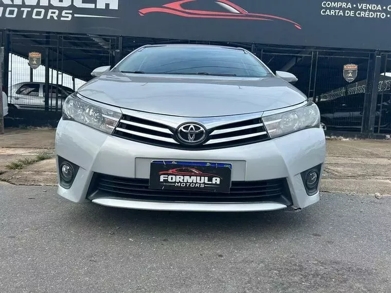 Toyota Corolla Prata 10