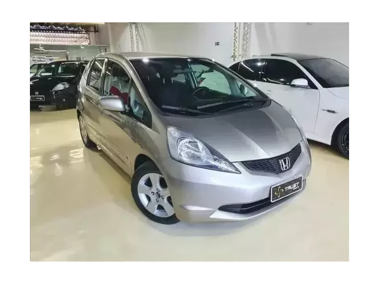 Honda FIT Dourado 1