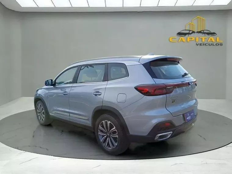 Chery Tiggo 8 Prata 14