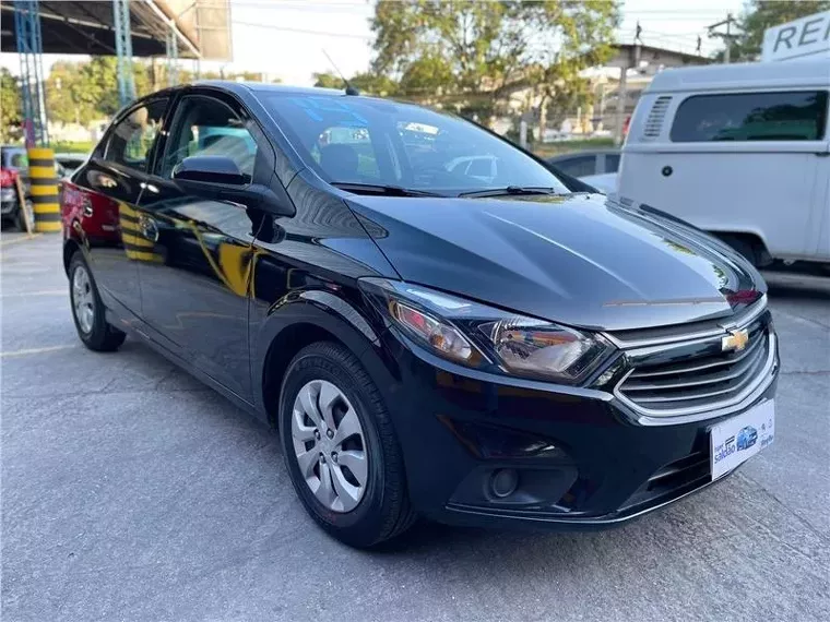 Chevrolet Onix Preto 4