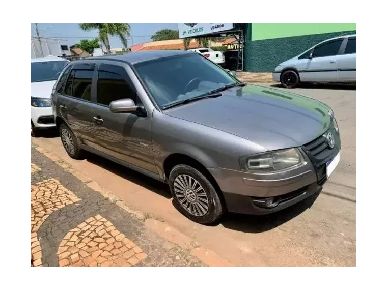 Volkswagen Gol Cinza 4