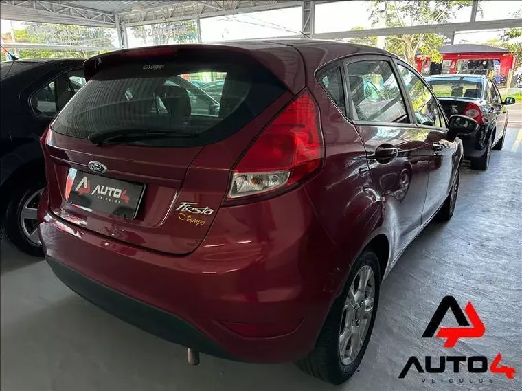 Ford Fiesta Vermelho 9