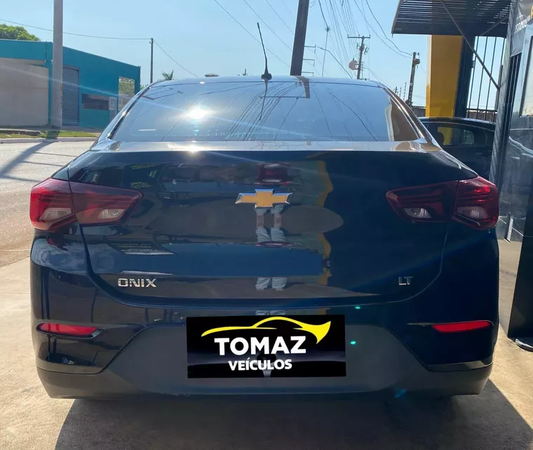 Chevrolet Onix Preto 12