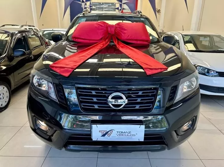 Nissan Frontier Preto 20