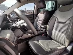 Jeep Commander