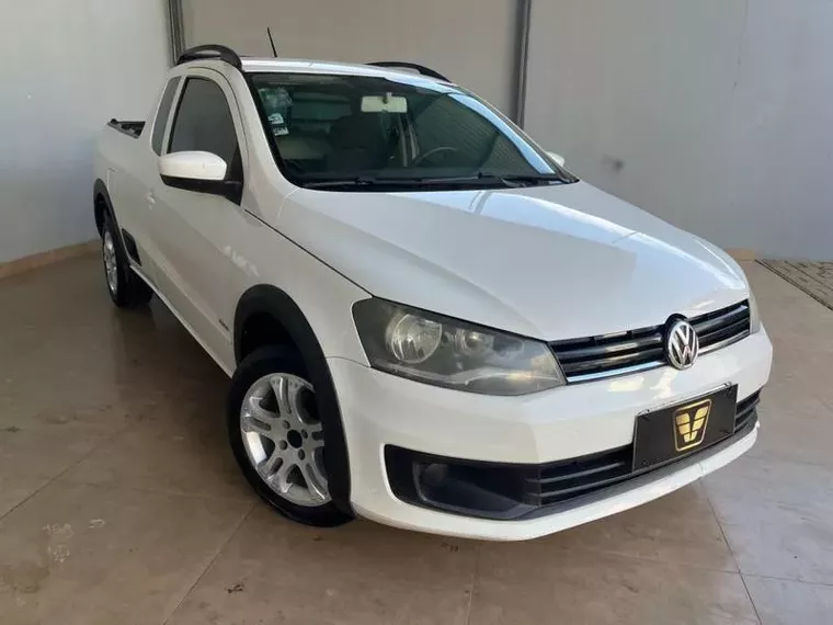 Volkswagen Saveiro Branco 7