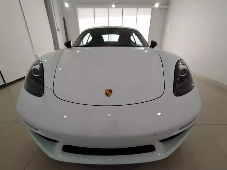 Porsche 718 Branco 23