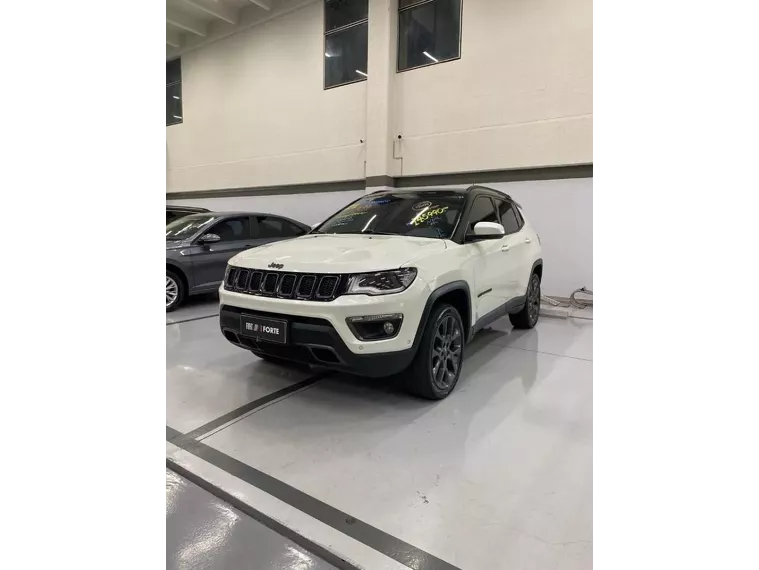 Jeep Compass Branco 10