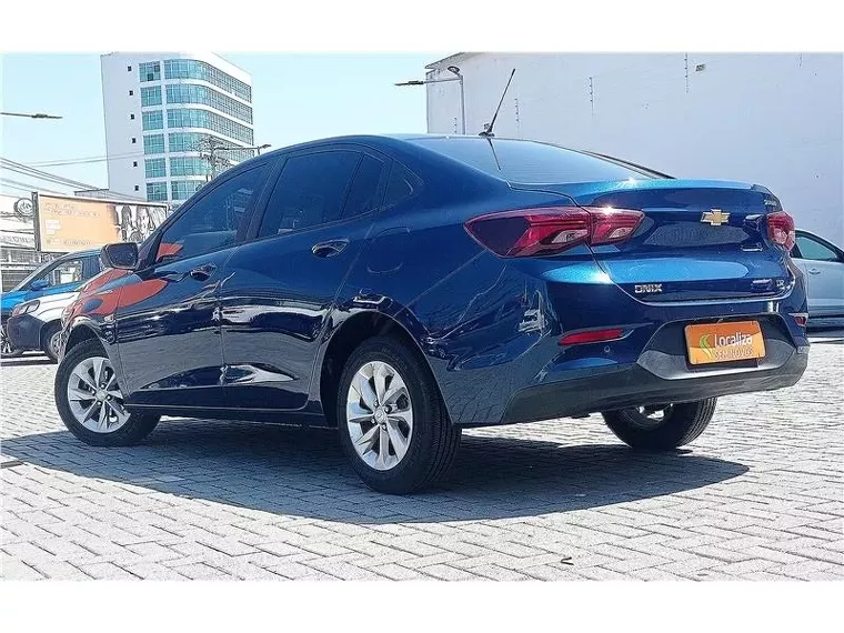 Chevrolet Onix Azul 3