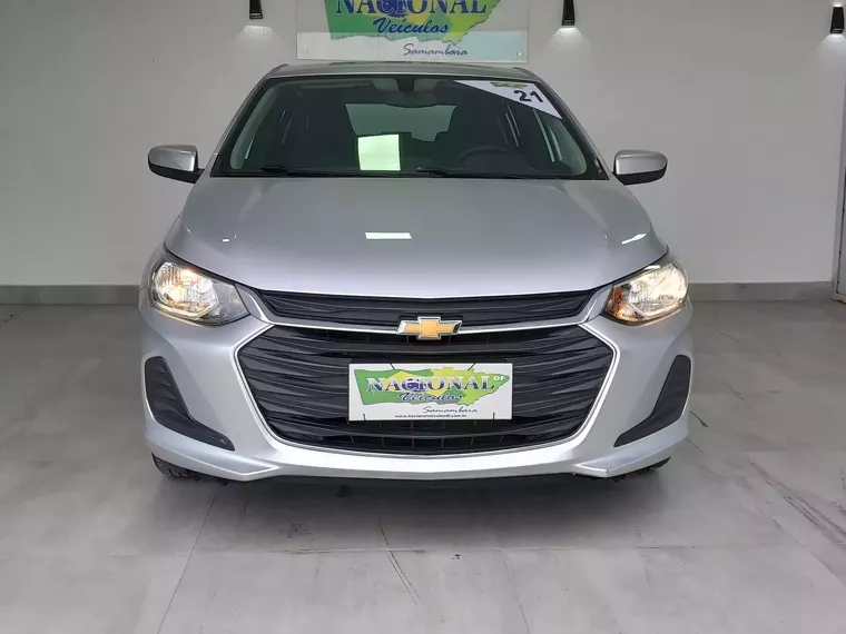 Chevrolet Onix Prata 8