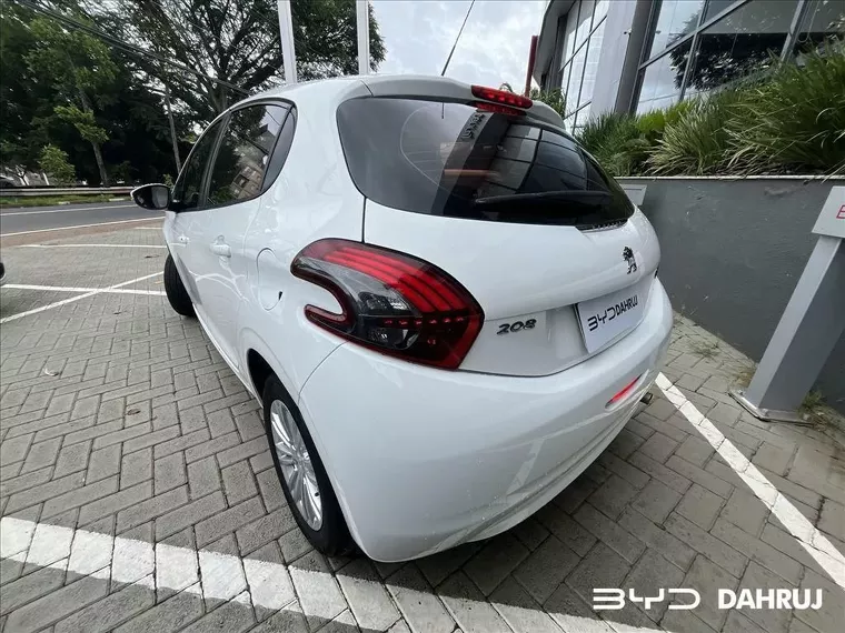 Peugeot 208 Cinza 11