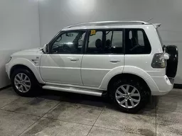 Mitsubishi Pajero TR4