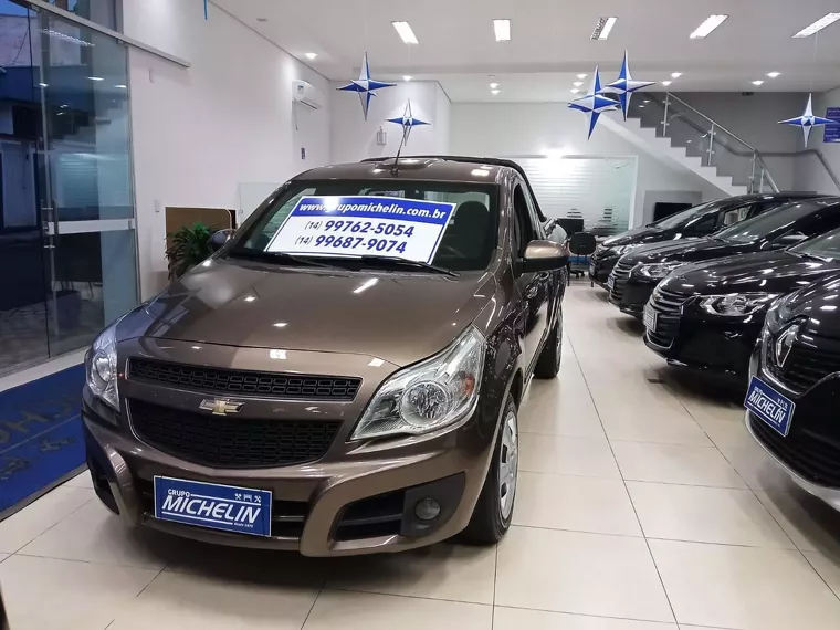 Chevrolet Montana Cinza 3