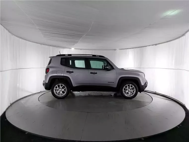 Jeep Renegade Prata 12