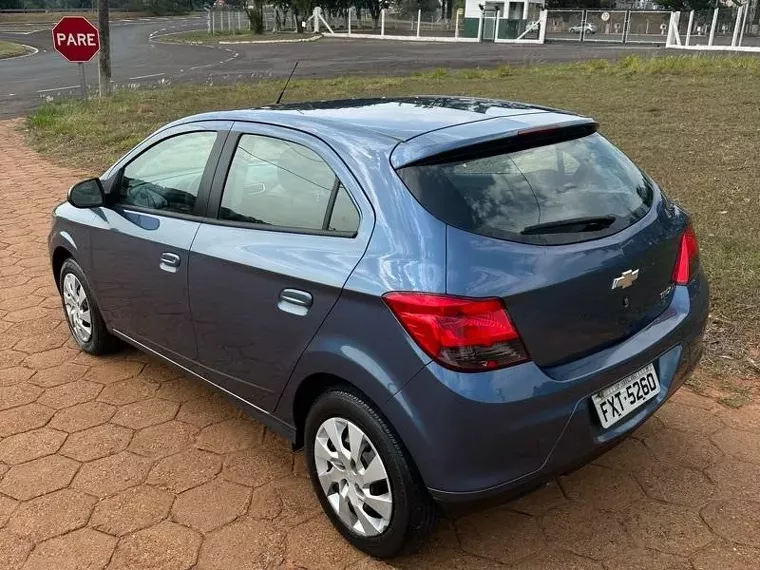 Chevrolet Onix Azul 8