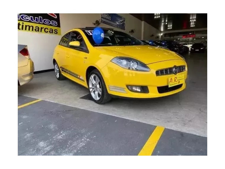 Fiat Bravo Amarelo 7