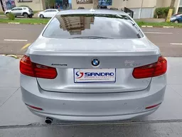 BMW 320i