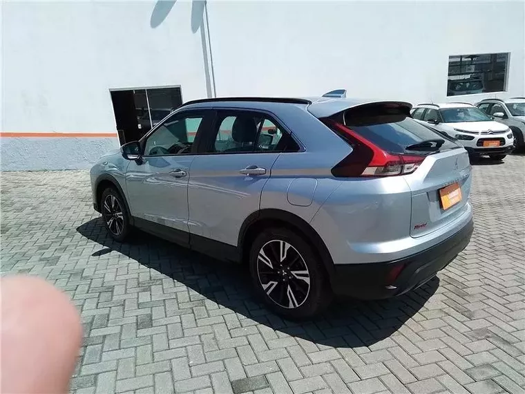 Mitsubishi Eclipse Cross Prata 8