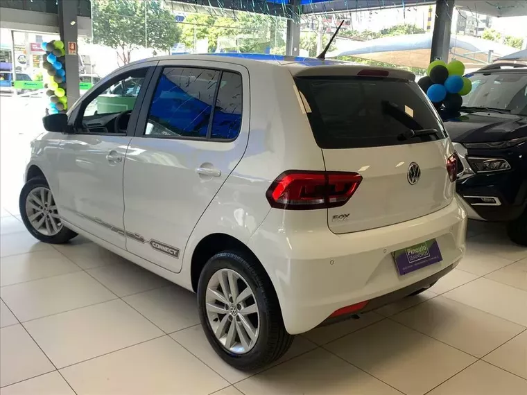 Volkswagen Fox Branco 2