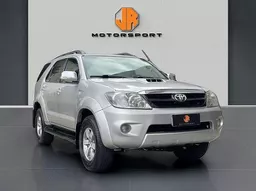 Toyota Hilux SW4