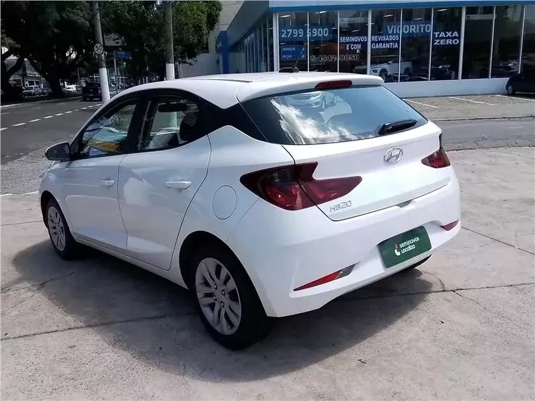 Hyundai HB20 Branco 13