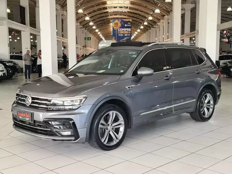 Volkswagen Tiguan Cinza 3