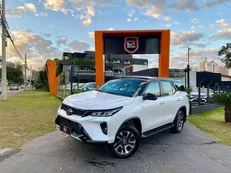 Toyota Hilux SW4