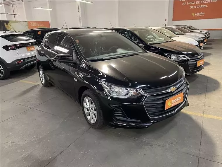 Chevrolet Onix Preto 5