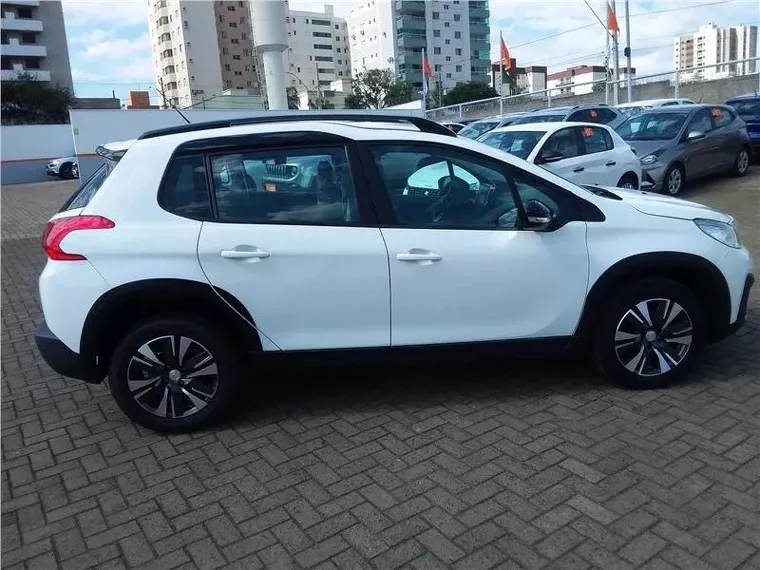 Peugeot 2008 Branco 6