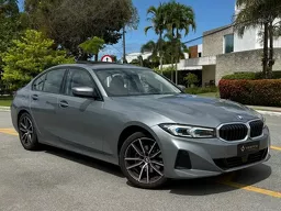 BMW 320i