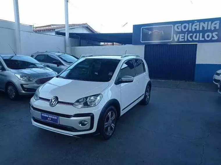 Volkswagen Cross UP Branco 8