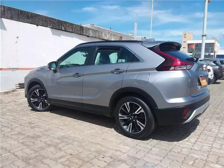 Mitsubishi Eclipse Cross Prata 7