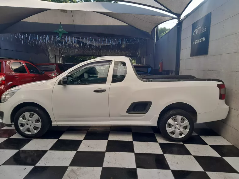 Chevrolet Montana Branco 20