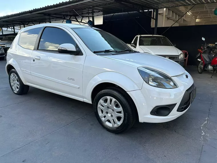 Ford KA Branco 1