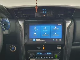 Toyota Hilux SW4