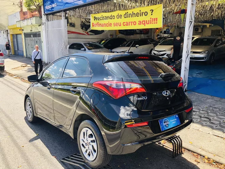 Hyundai HB20 Preto 4