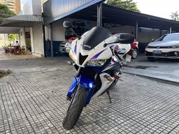 CBR 600