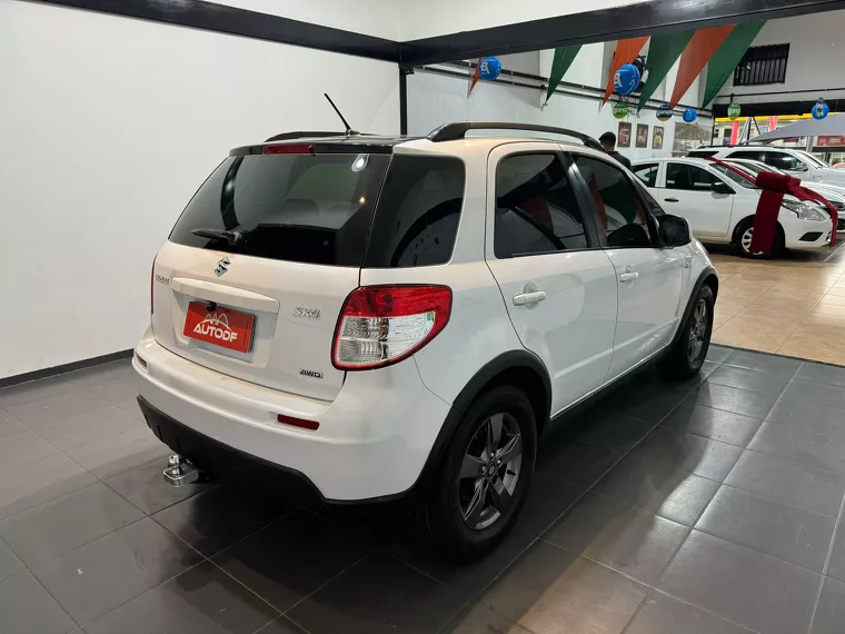 Suzuki SX4 Branco 8