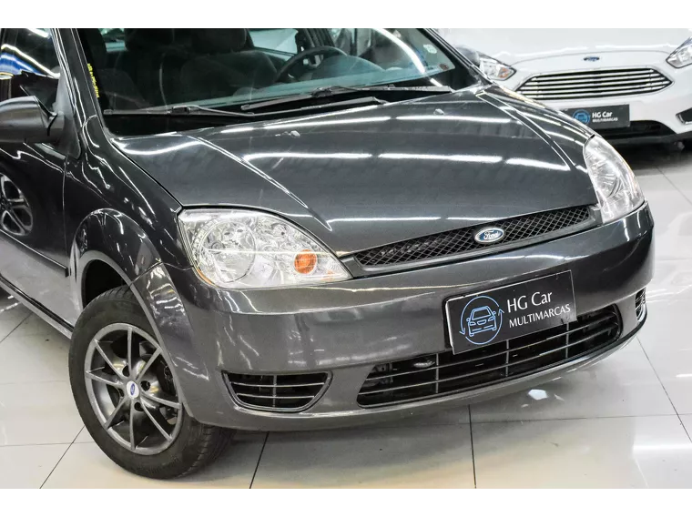 Ford Fiesta Cinza 10